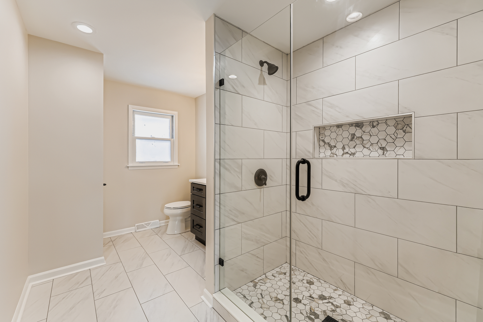 303 S Fernandez Avenue, Arlington Heights, IL 60005