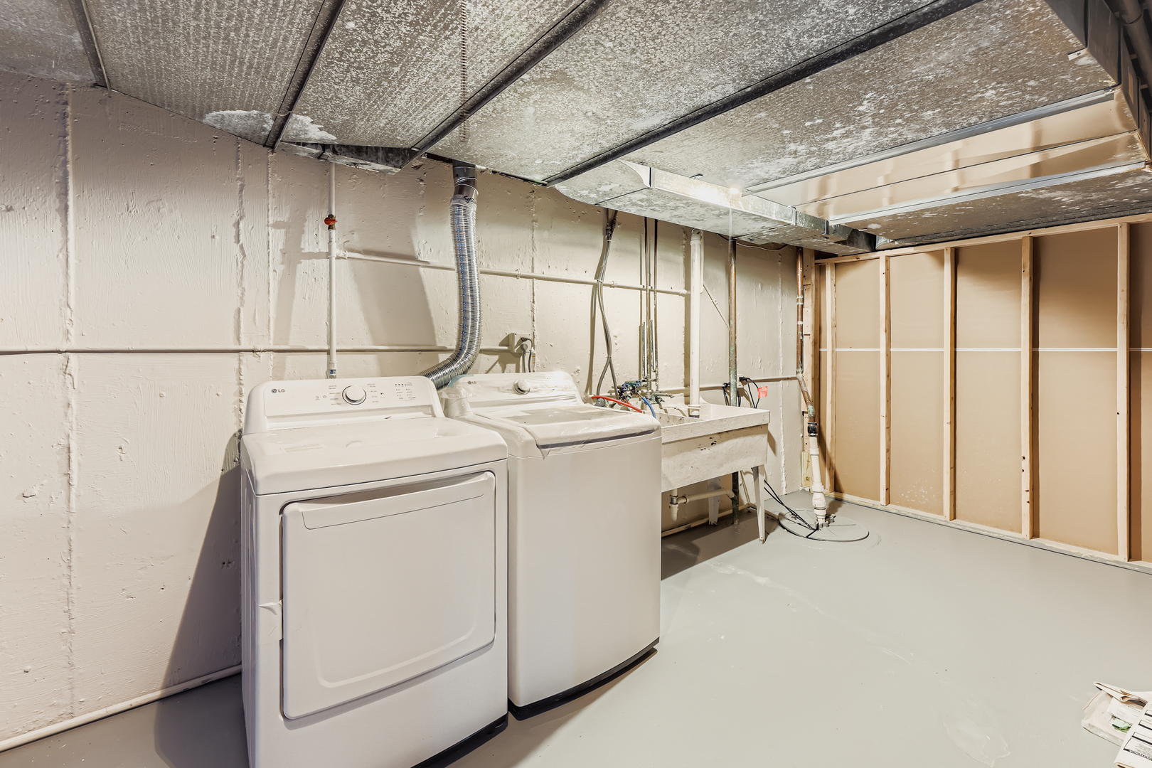 303 S Fernandez Avenue, Arlington Heights, IL 60005