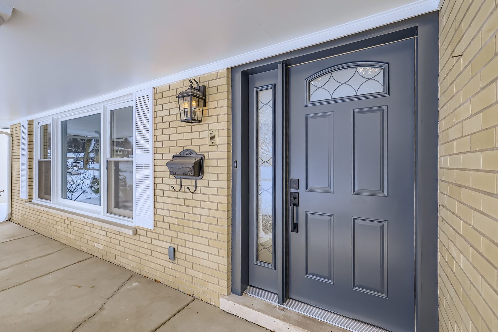 303 S Fernandez Avenue, Arlington Heights, IL 60005