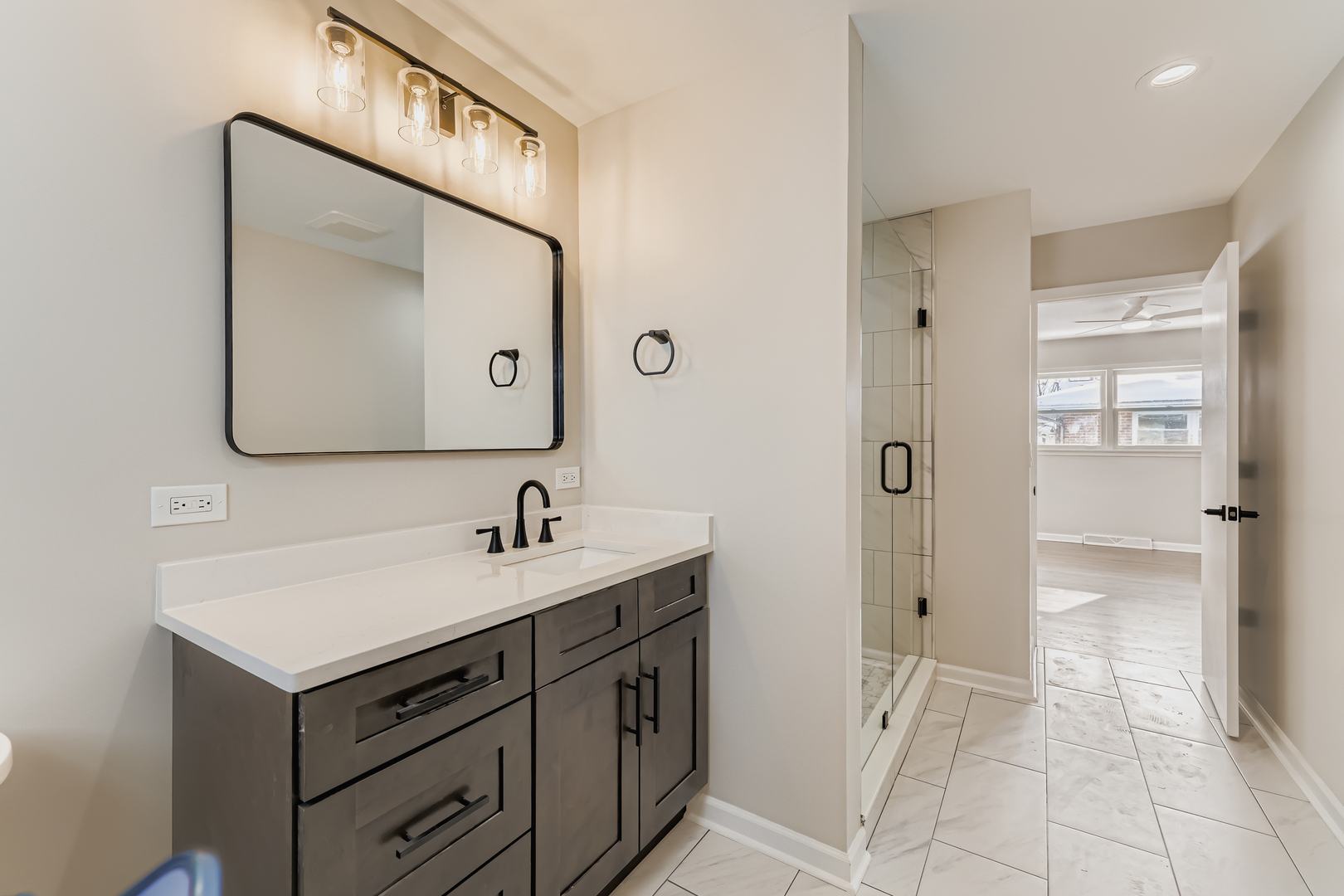 303 S Fernandez Avenue, Arlington Heights, IL 60005