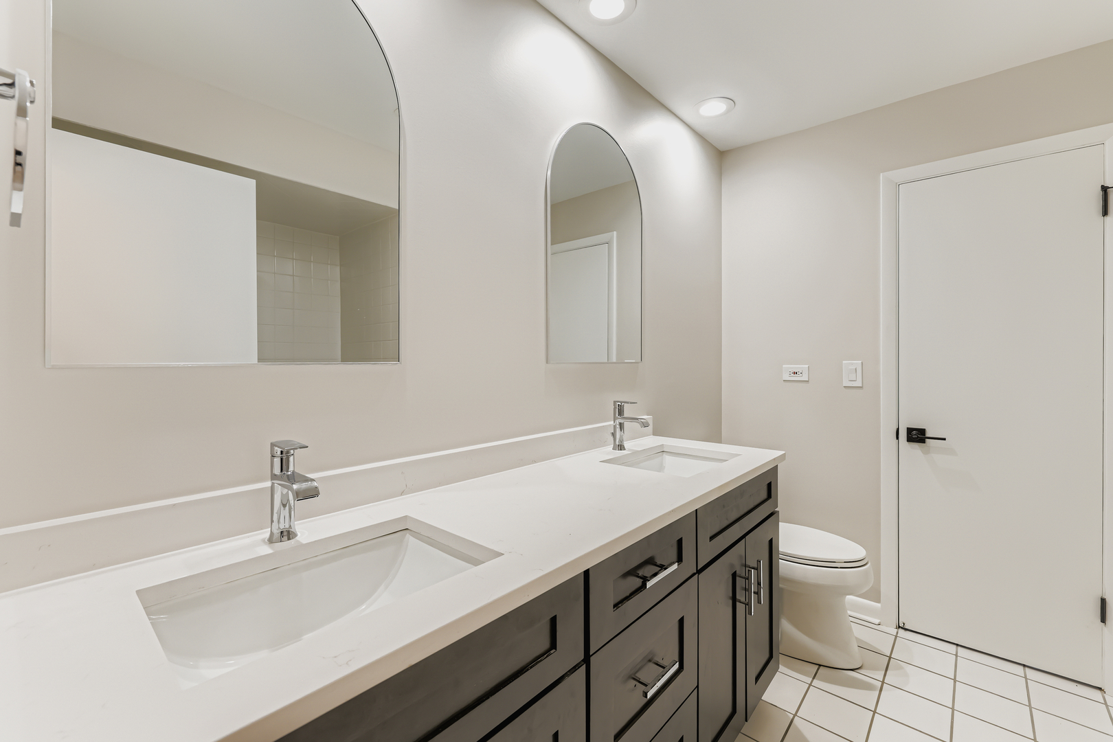 303 S Fernandez Avenue, Arlington Heights, IL 60005