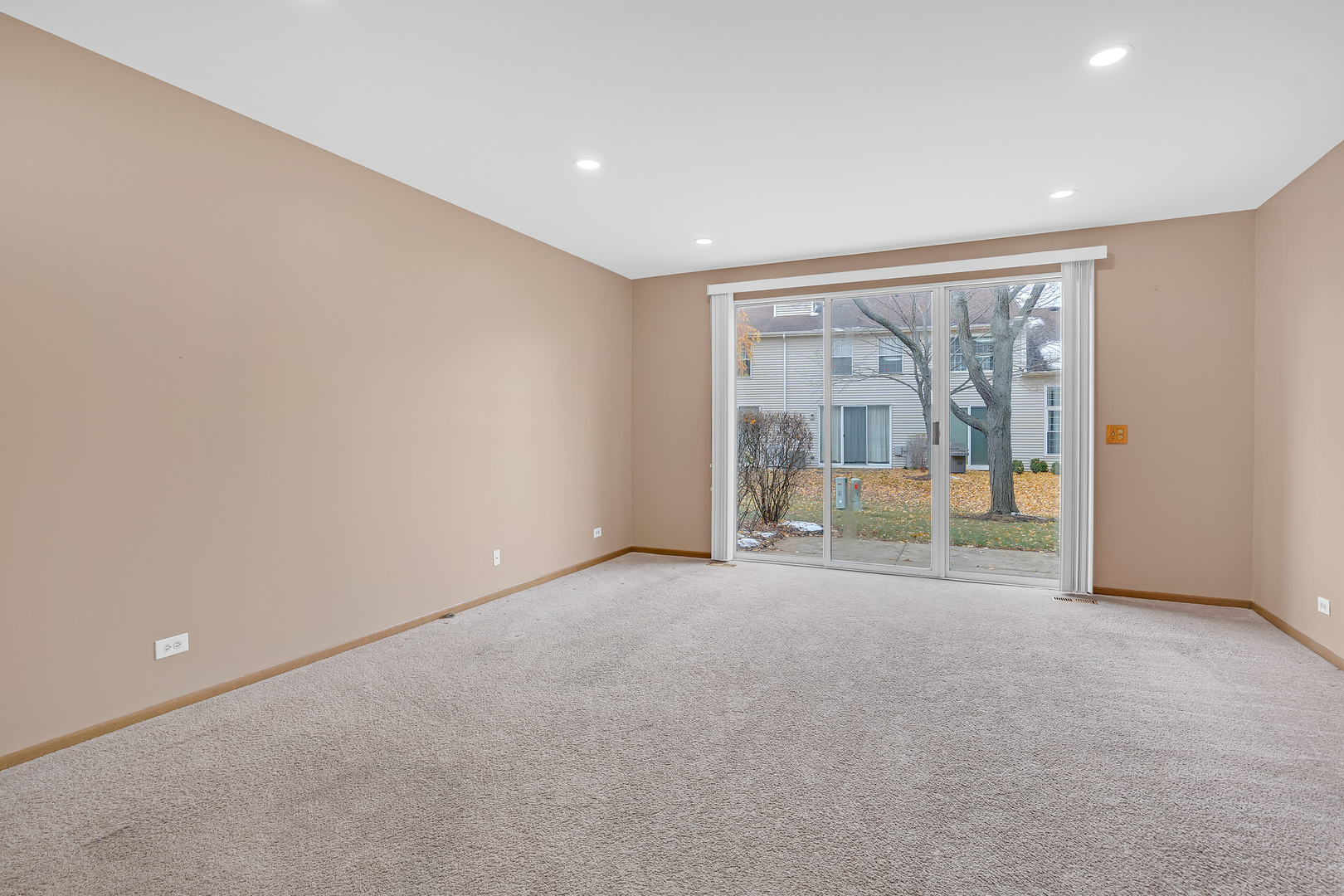 368 Glen Byrn Court, Schaumburg, IL 60194