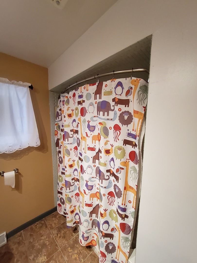 651 Bensley Avenue, Calumet City, IL 60409