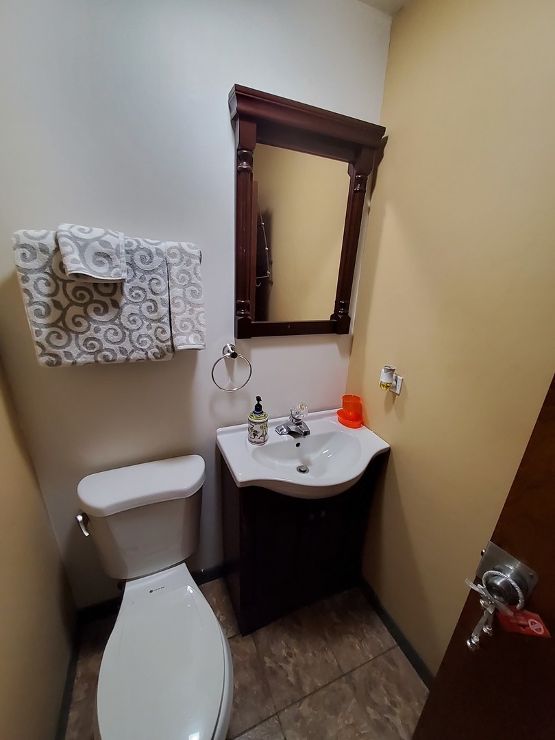 651 Bensley Avenue, Calumet City, IL 60409