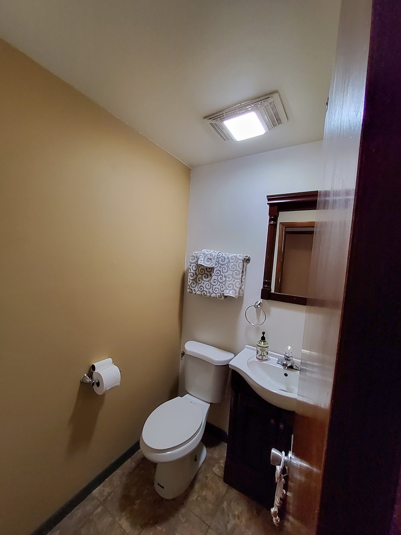 651 Bensley Avenue, Calumet City, IL 60409