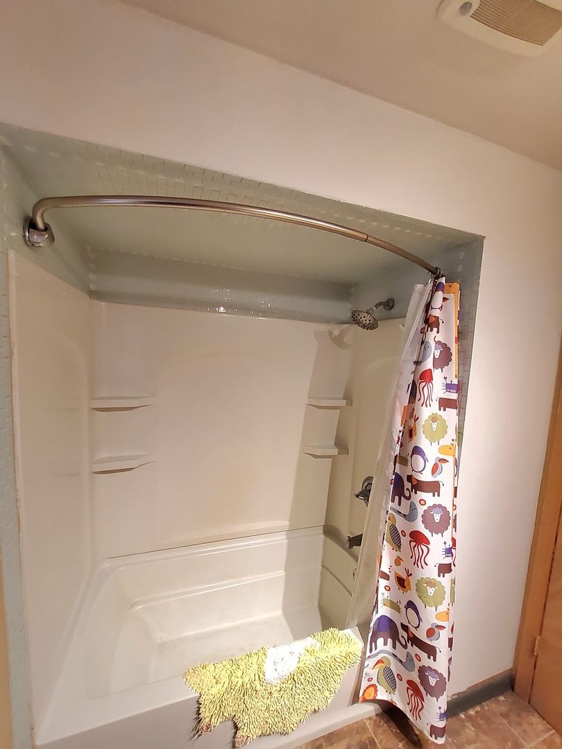 651 Bensley Avenue, Calumet City, IL 60409