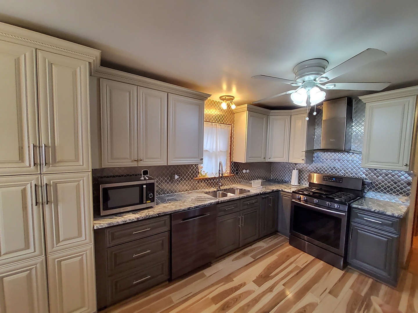 651 Bensley Avenue, Calumet City, IL 60409