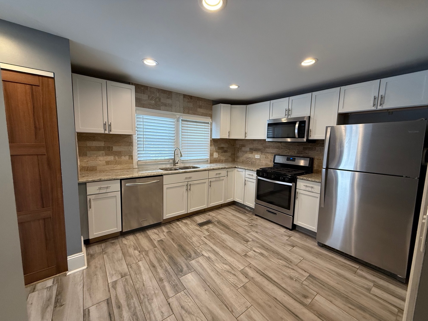 15036 W Russell Road, Zion, IL 60099