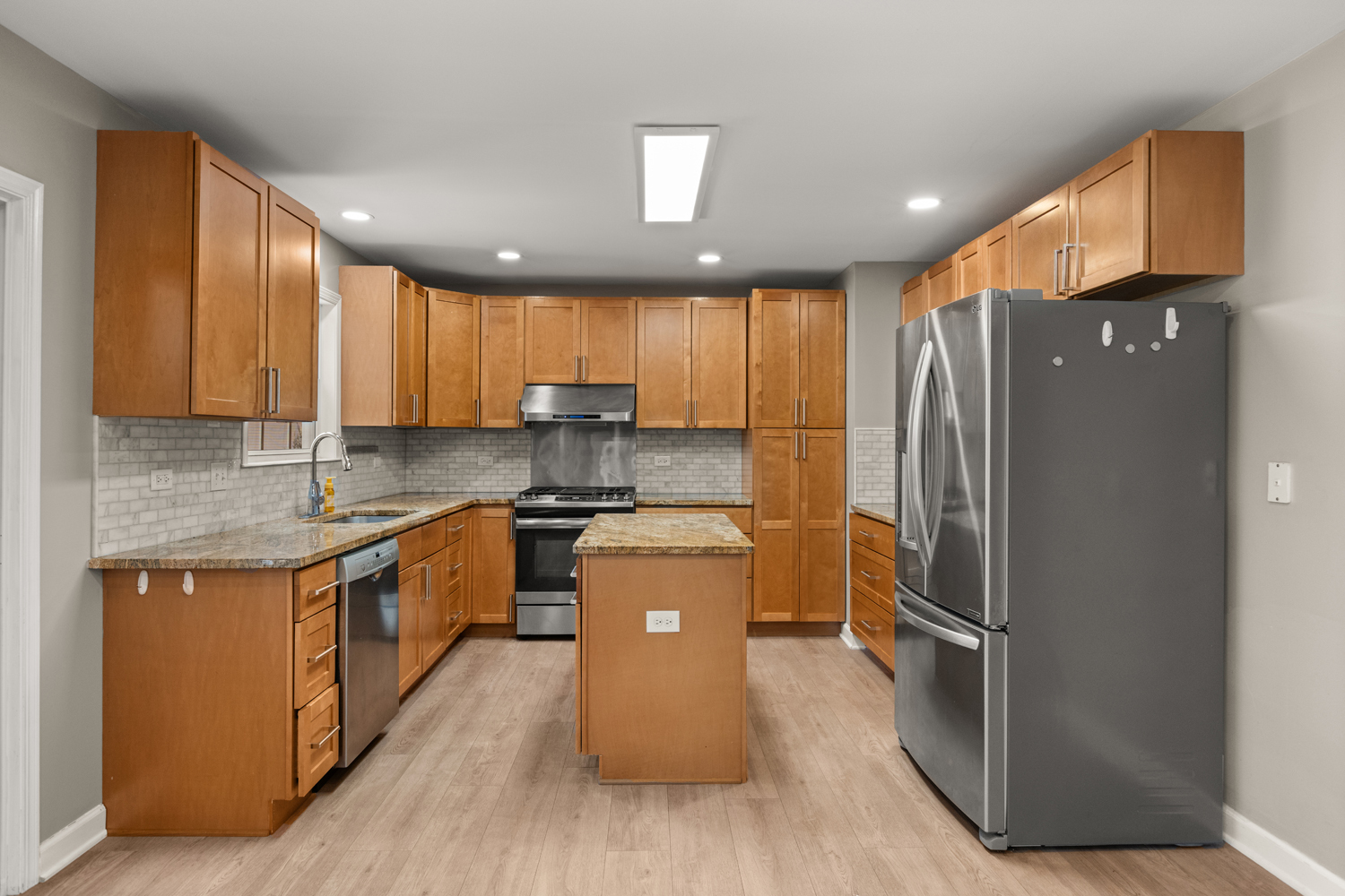 754 Rockhurst Road, Bolingbrook, IL 60440