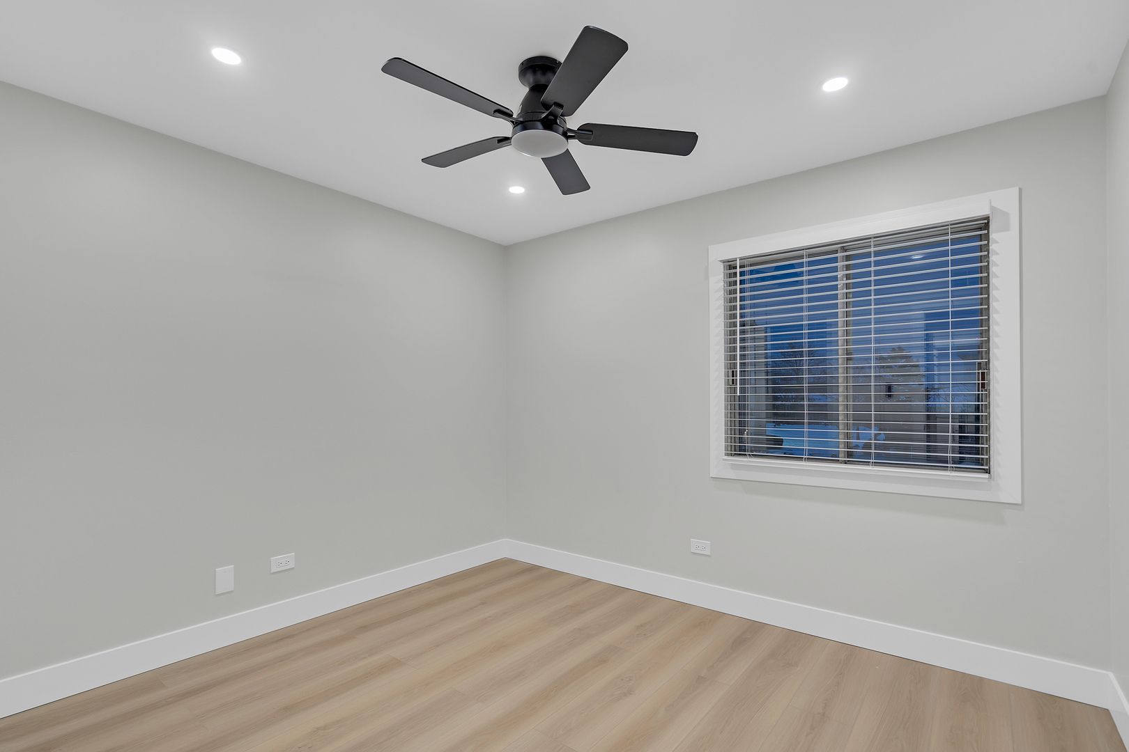 10347 Dearlove Road #302, Glenview, IL 60025