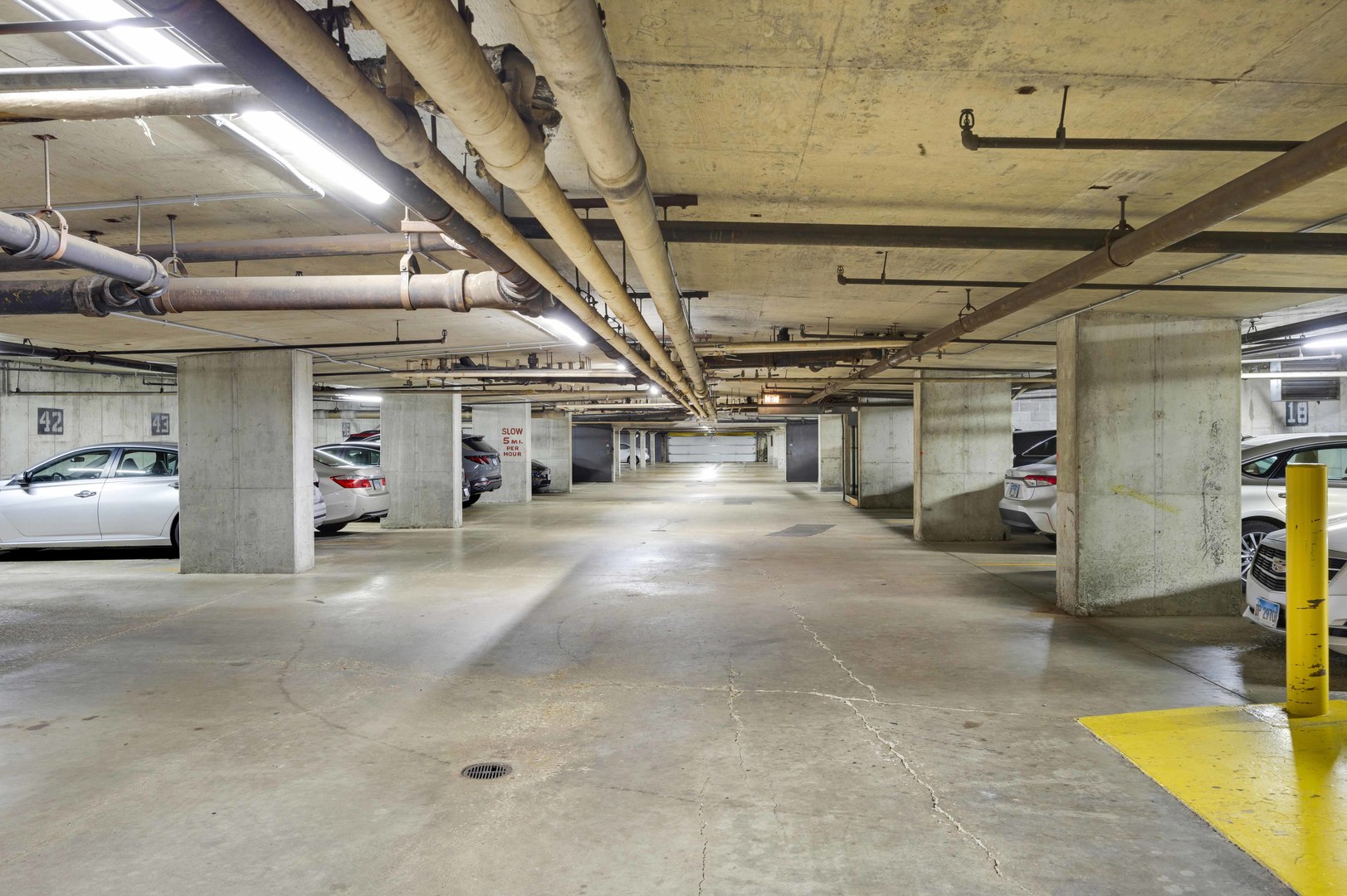 2000 Saint Regis Drive #4G, Lombard, IL 60148