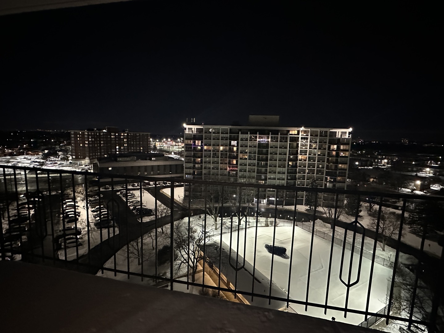 8809 W Golf Road #11F, Niles, IL 60714