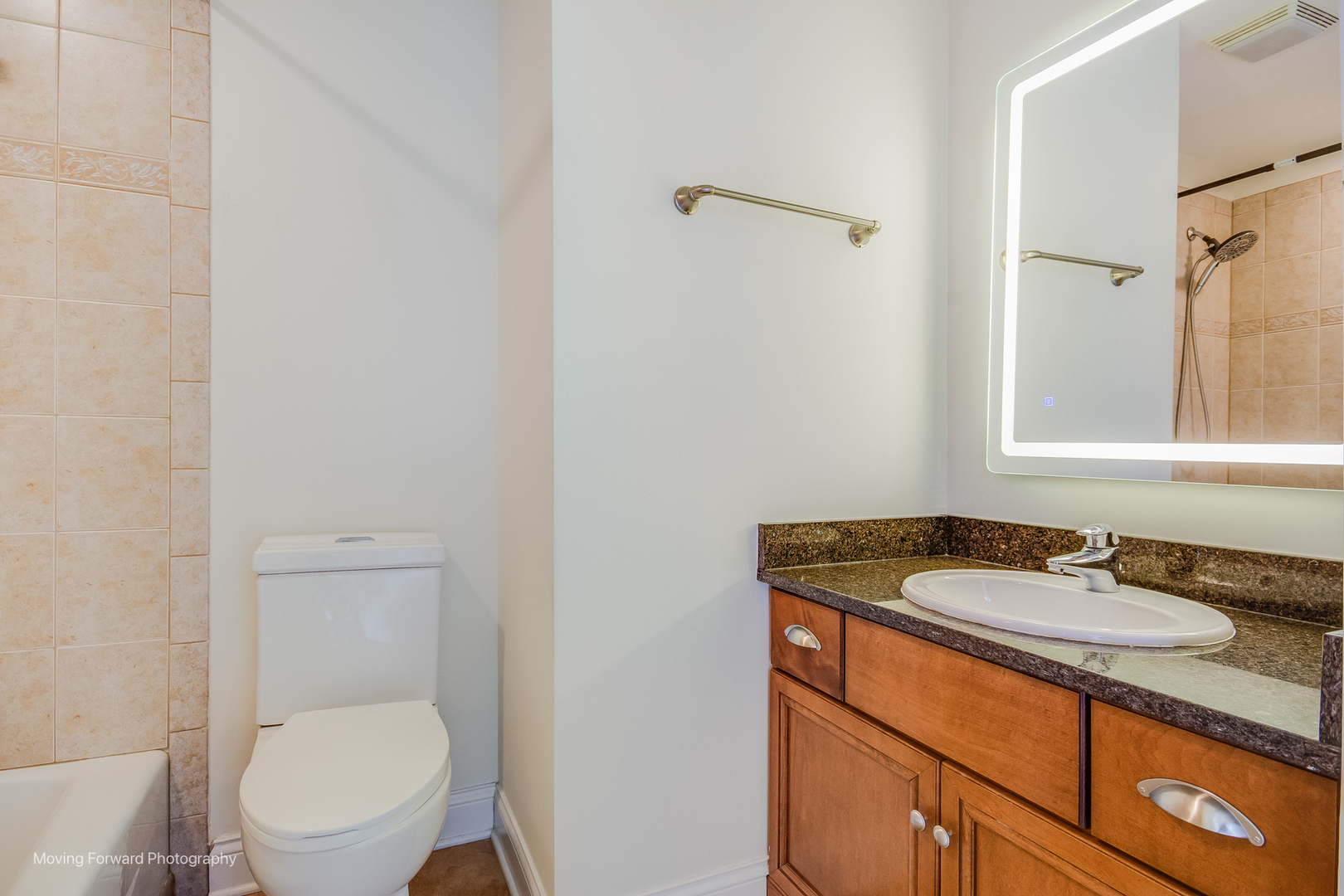 2023 Alta Vista Court, Naperville, IL 60563