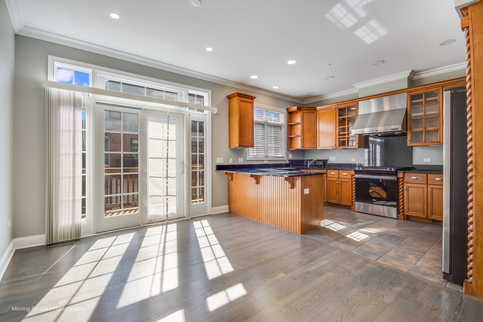 2023 Alta Vista Court, Naperville, IL 60563