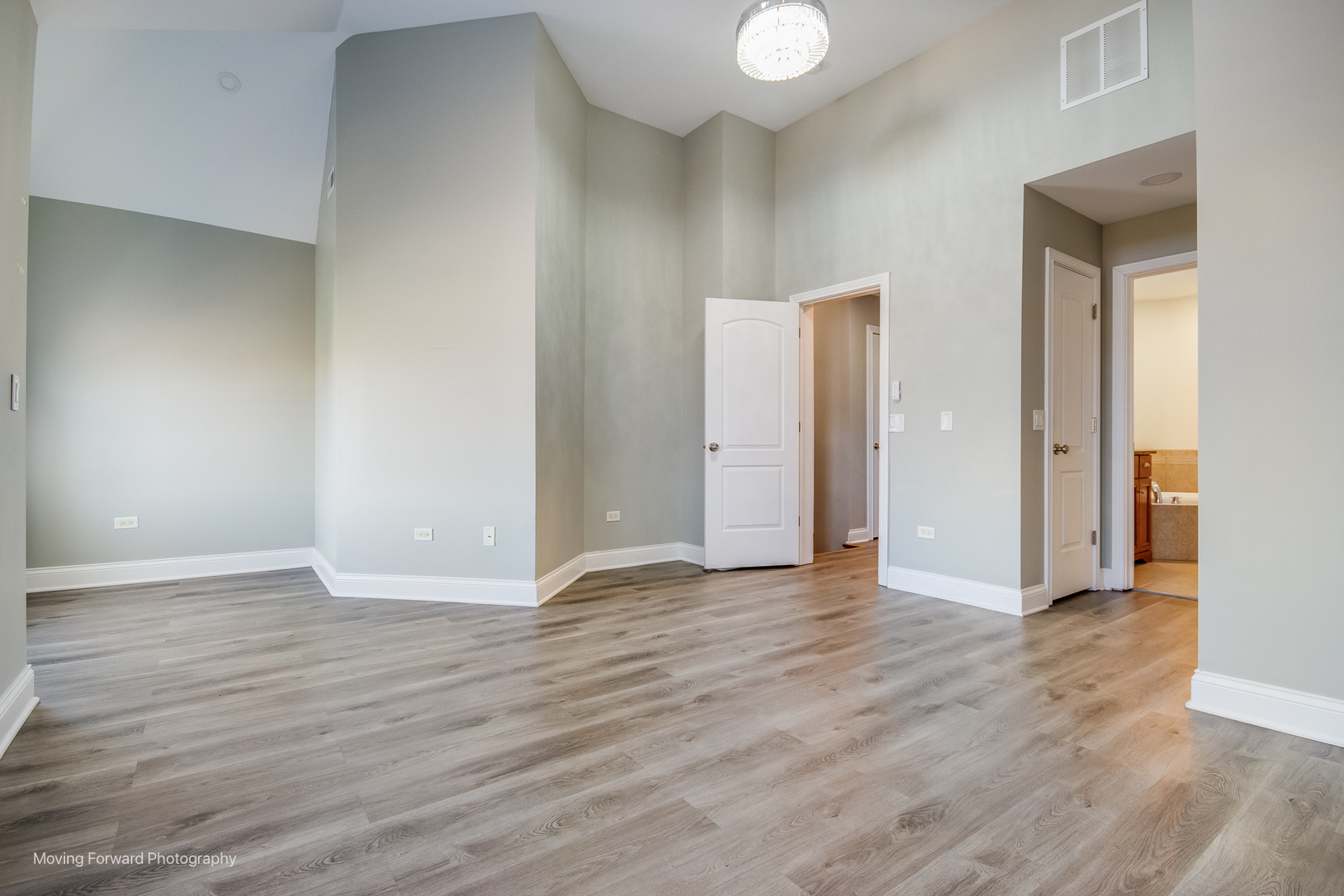 2023 Alta Vista Court, Naperville, IL 60563