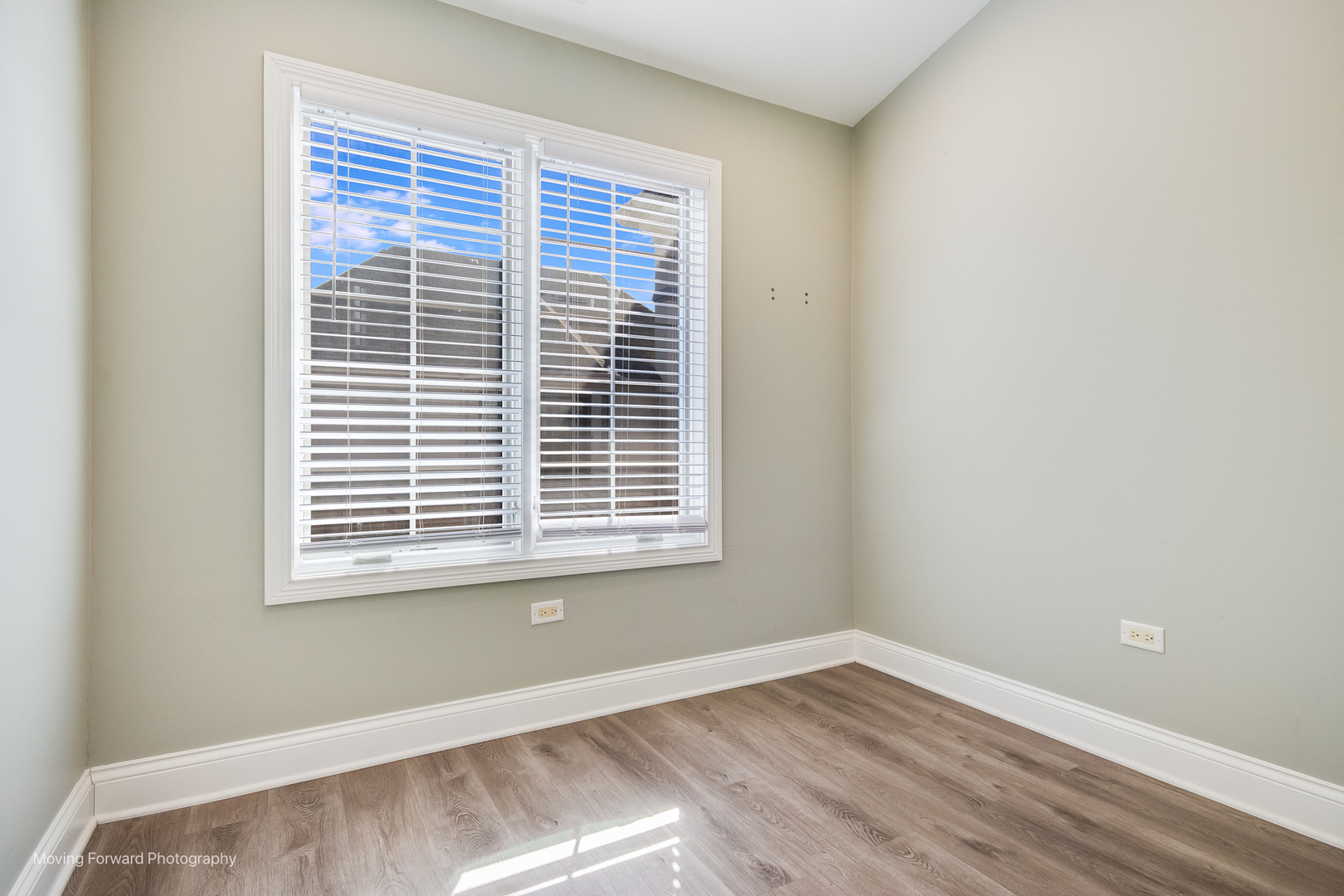 2023 Alta Vista Court, Naperville, IL 60563