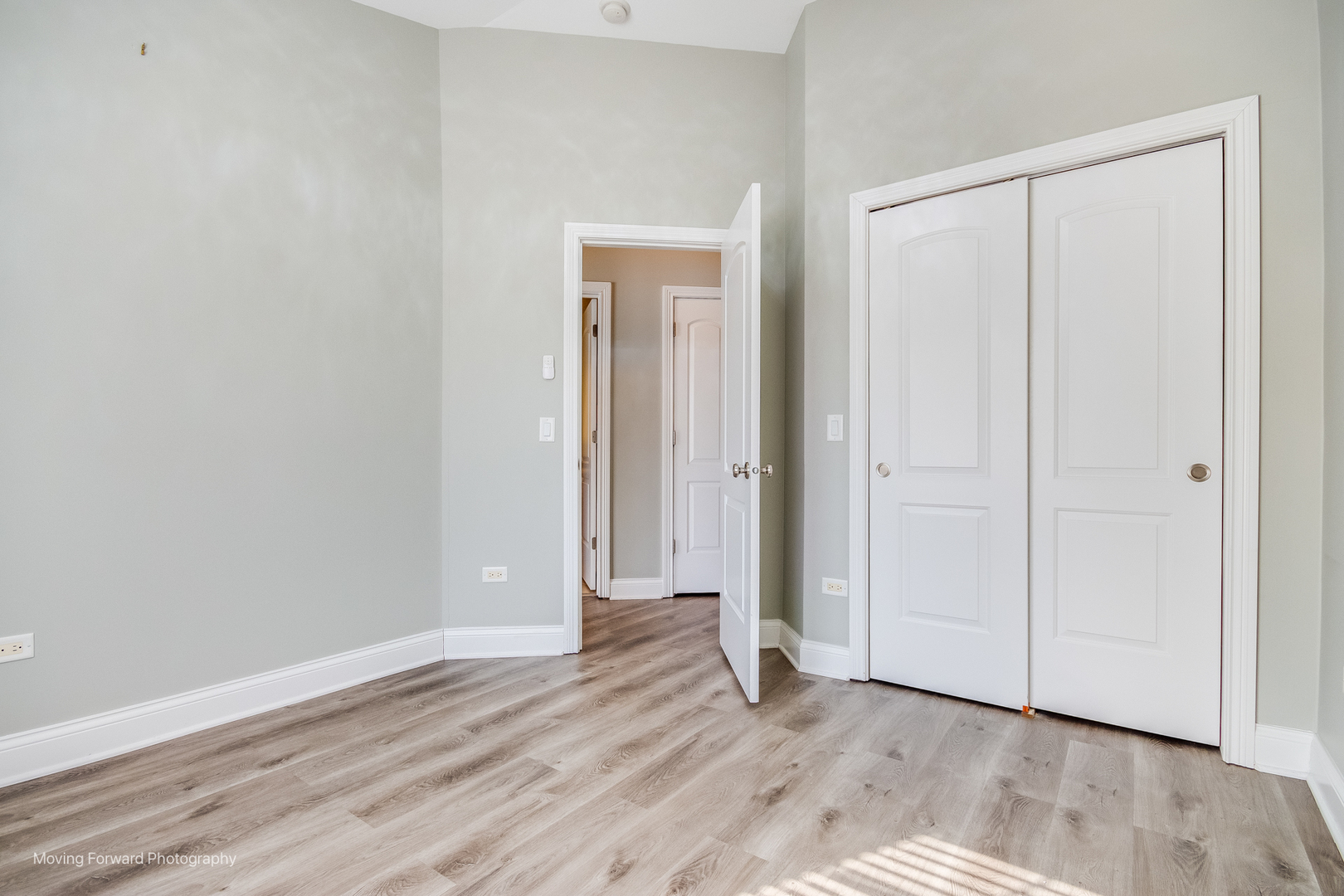 2023 Alta Vista Court, Naperville, IL 60563