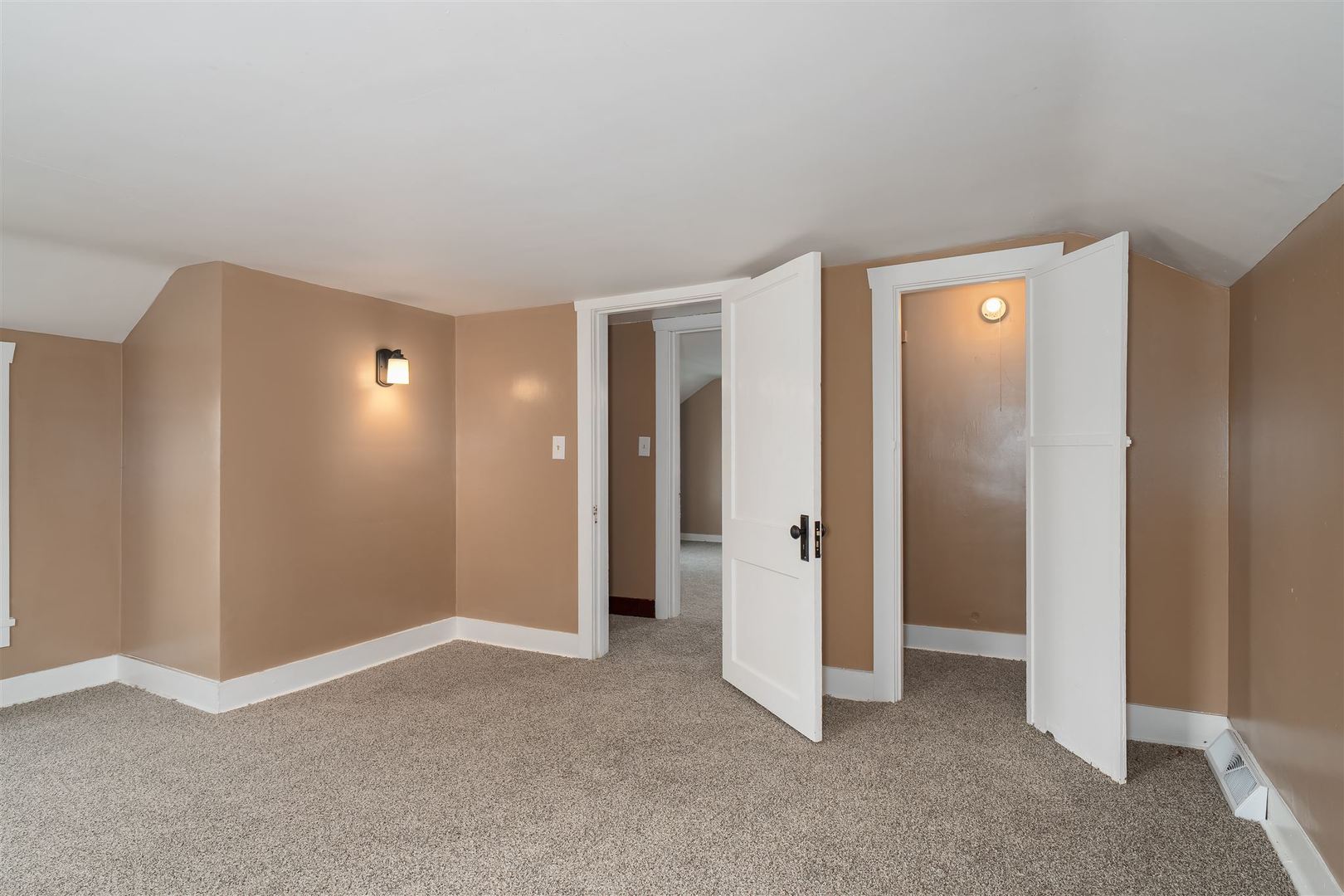 503 Commercial Street, Chenoa, IL 61726