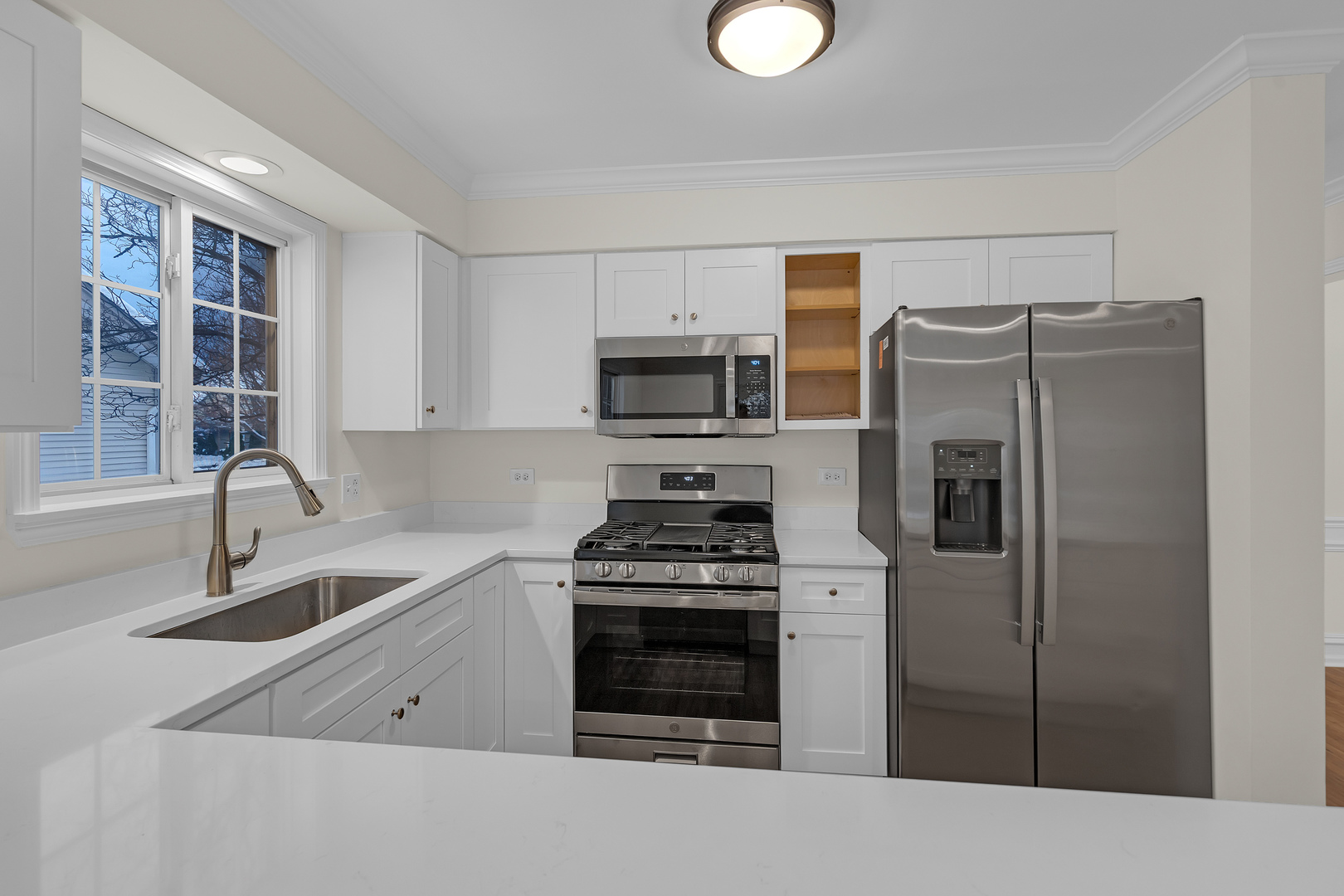 3248 Hampshire Lane, Waukegan, IL 60087