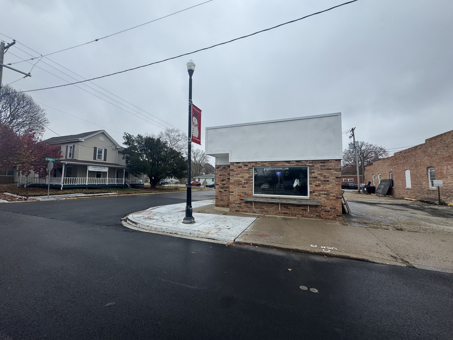 126 Walnut Street, Washington, IL 61571