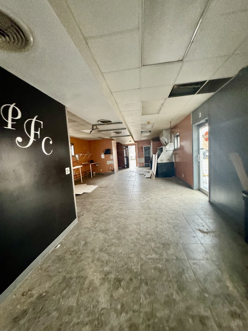 126 Walnut Street, Washington, IL 61571