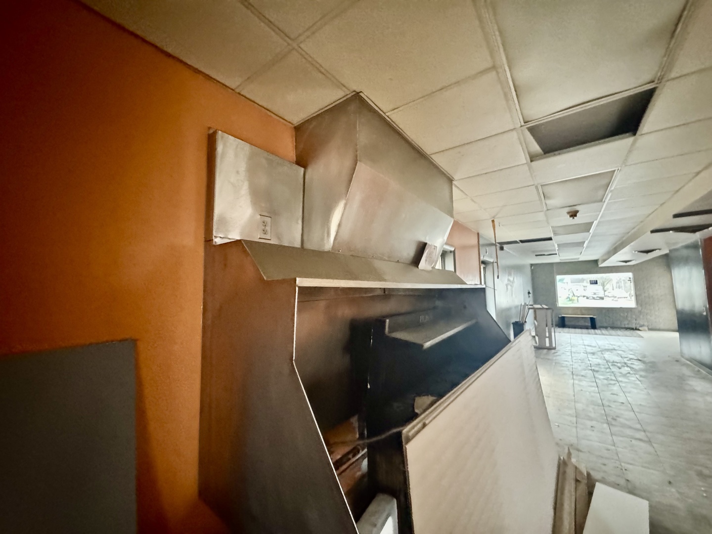 126 Walnut Street, Washington, IL 61571