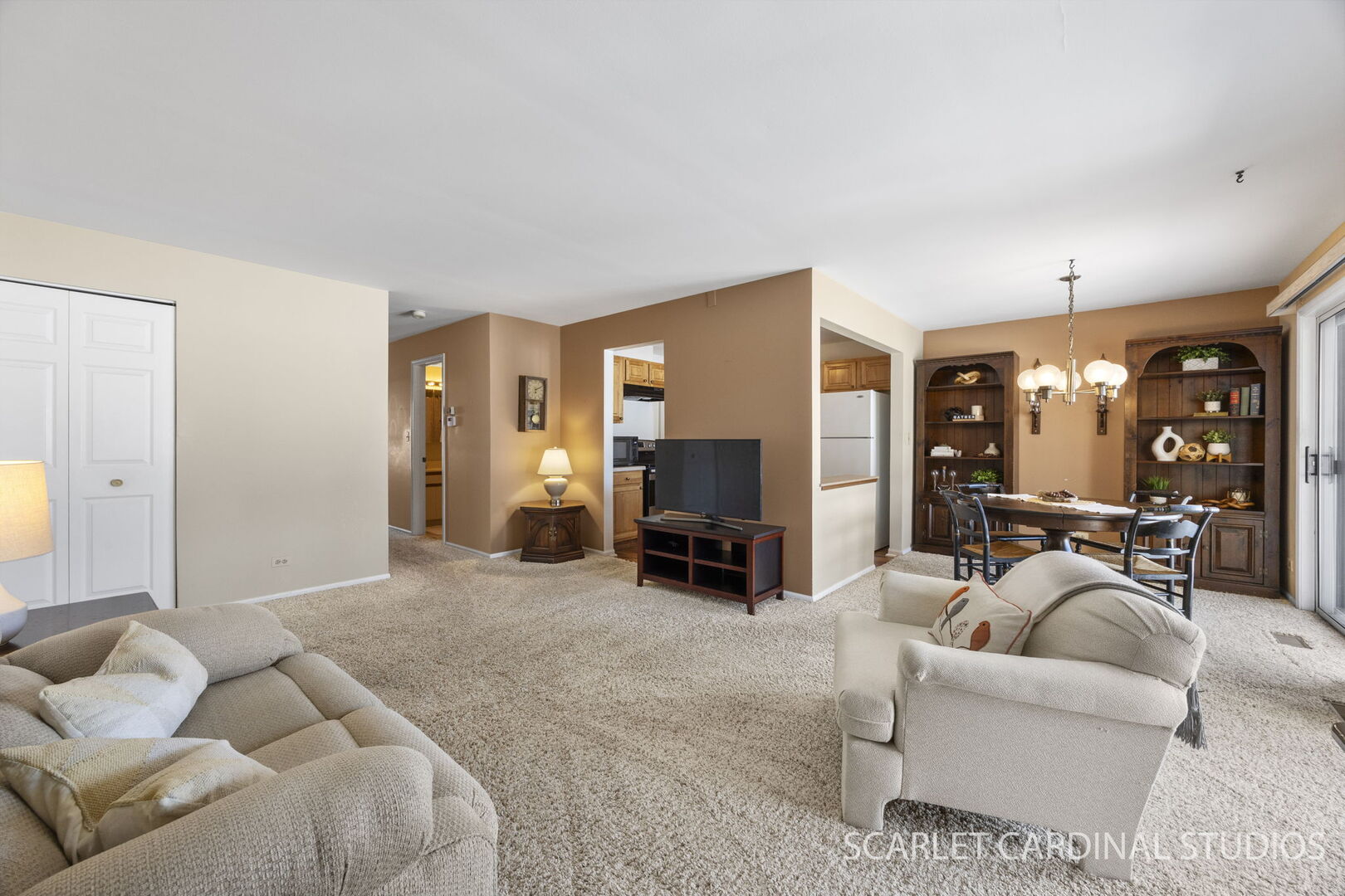 2057 Lancaster Circle #101C, Naperville, IL 60565