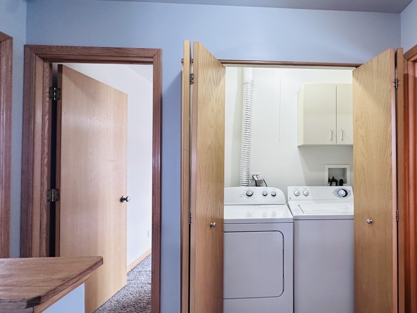 1851 Indian Hill Lane, Aurora, IL 60503