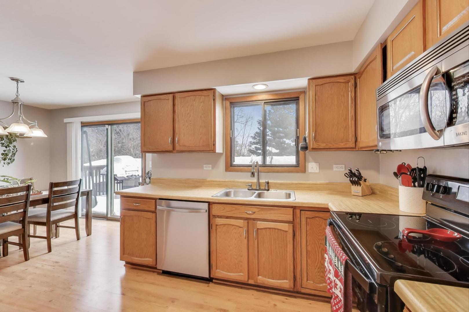 174 Dunbar Lane, East Dundee, IL 60118