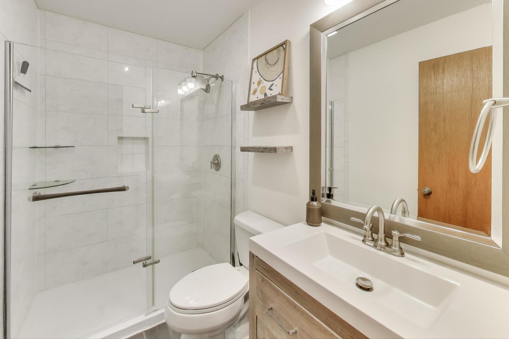 174 Dunbar Lane, East Dundee, IL 60118