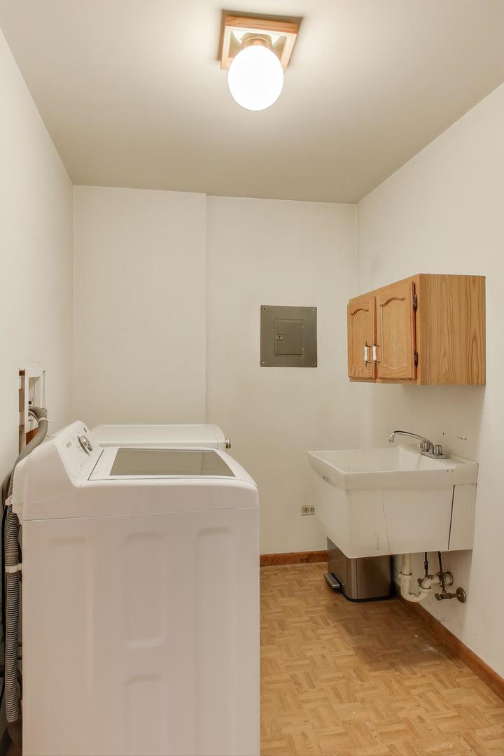 174 Dunbar Lane, East Dundee, IL 60118