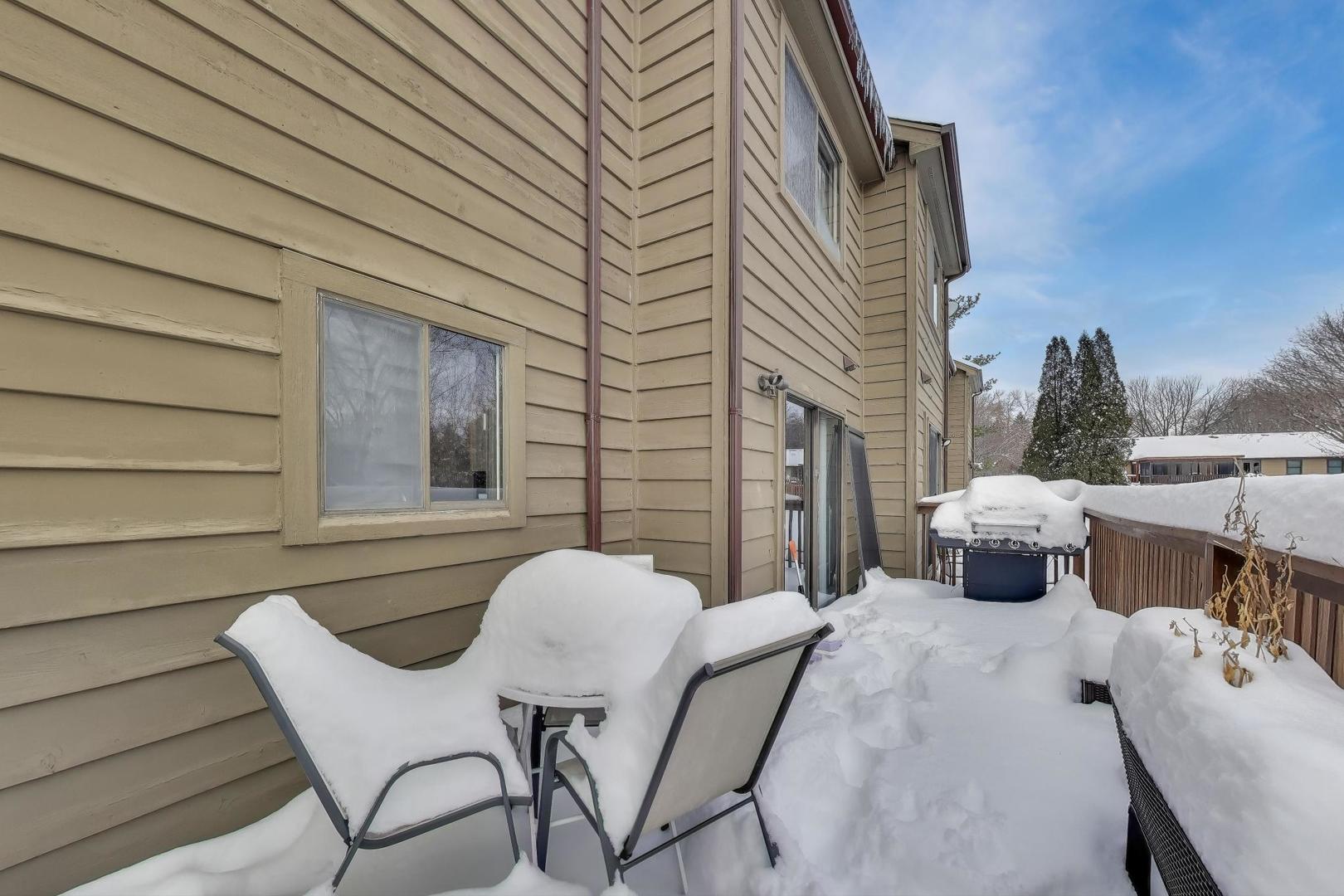 174 Dunbar Lane, East Dundee, IL 60118