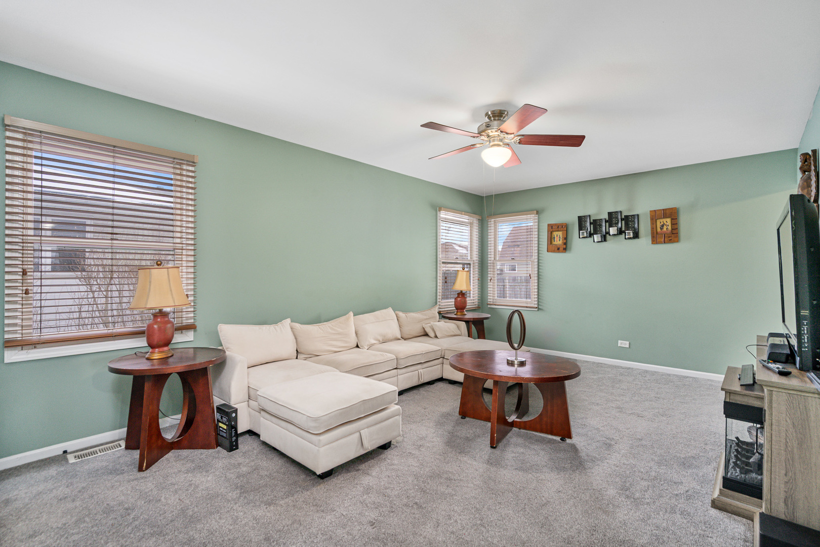 2010 Primrose Drive, Plainfield, IL 60586