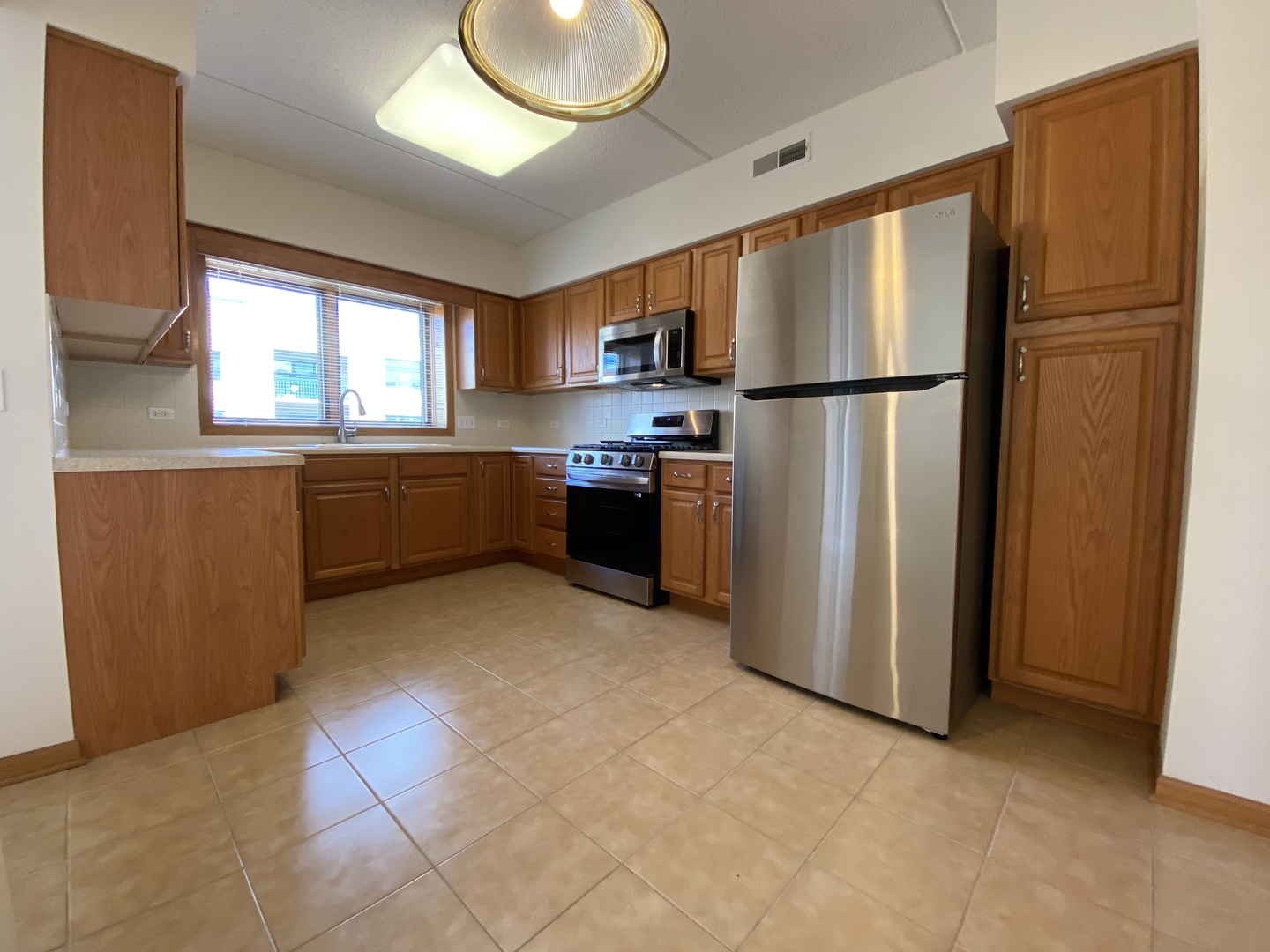 20 S MAIN Street #612, Mount Prospect, IL 60056