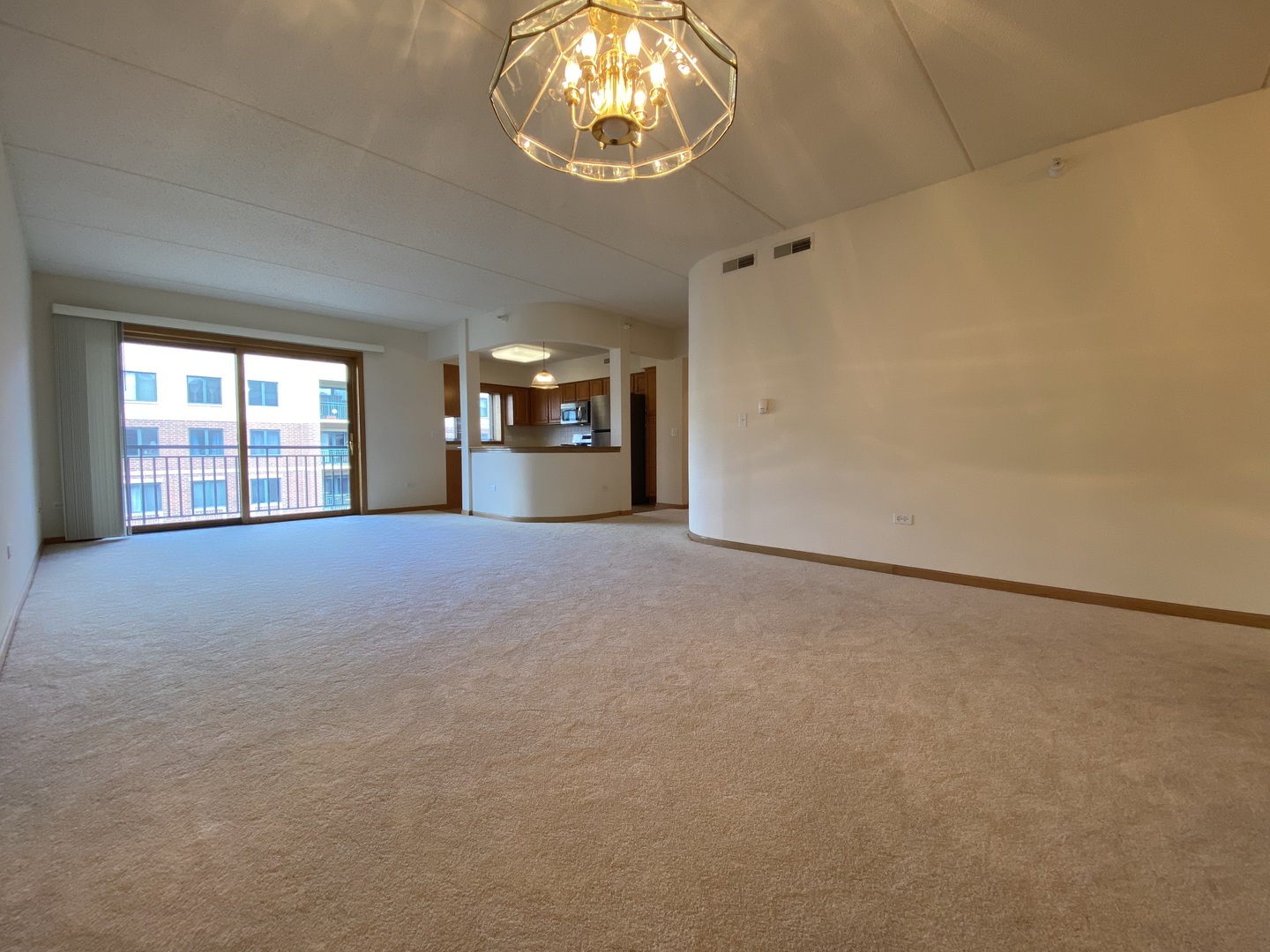 20 S MAIN Street #612, Mount Prospect, IL 60056