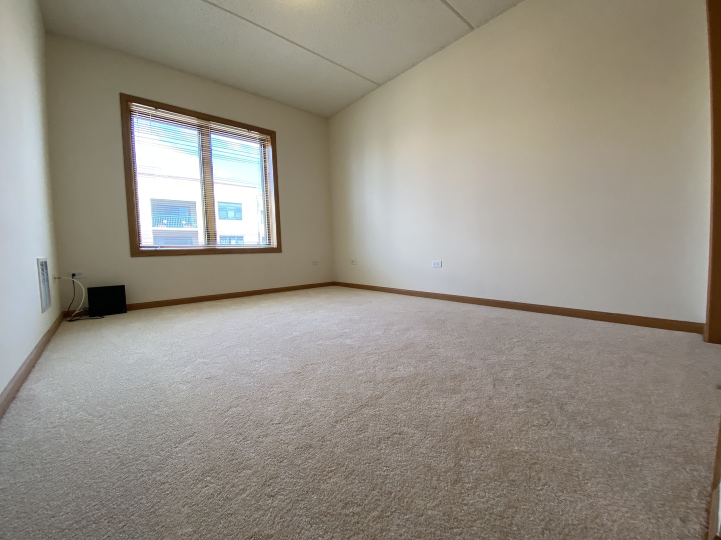 20 S MAIN Street #612, Mount Prospect, IL 60056