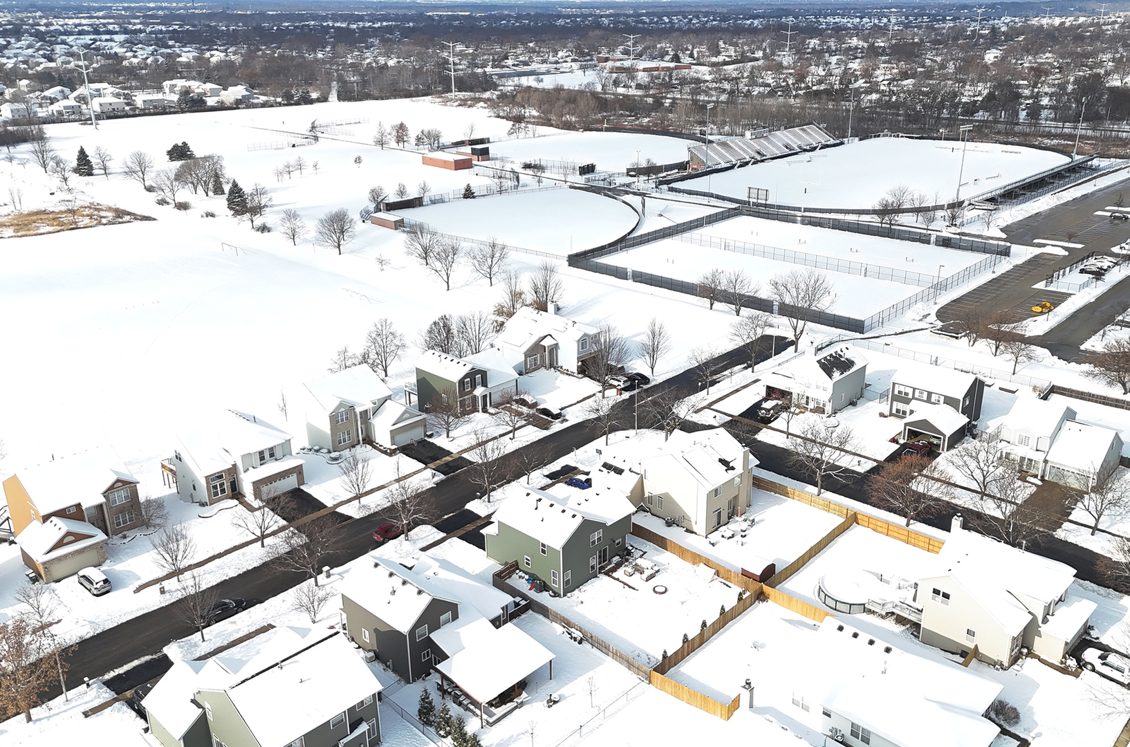 420 Wilshire Lane, Bolingbrook, IL 60440