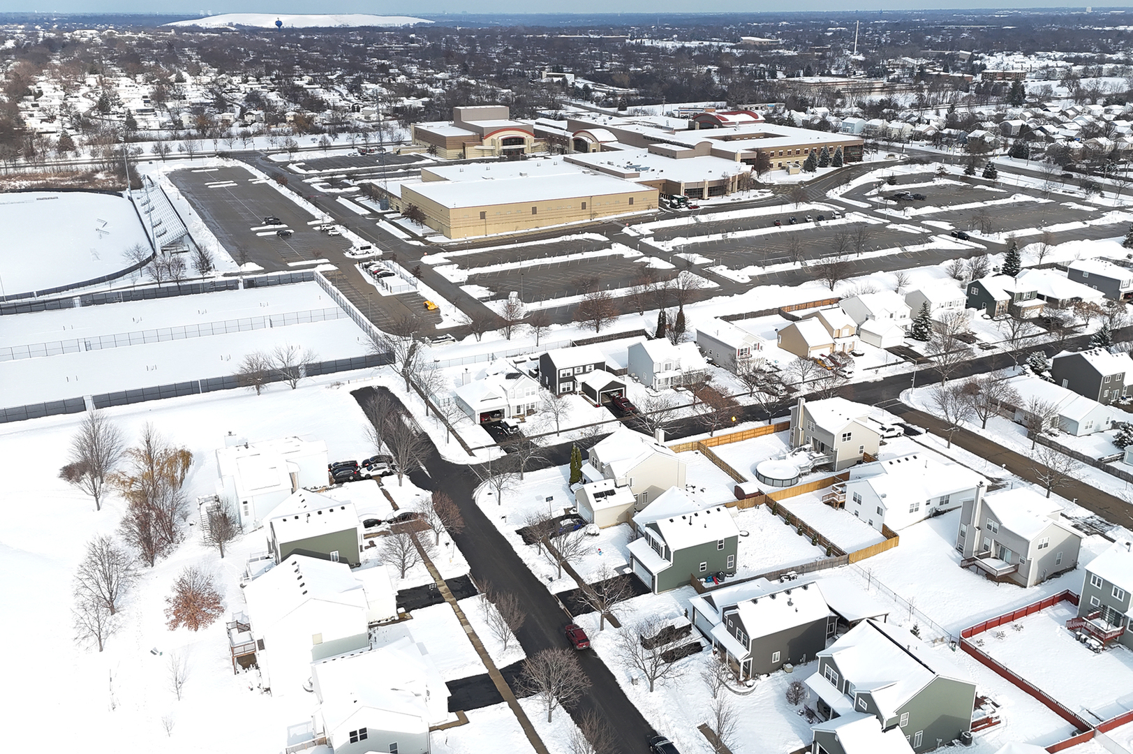 420 Wilshire Lane, Bolingbrook, IL 60440