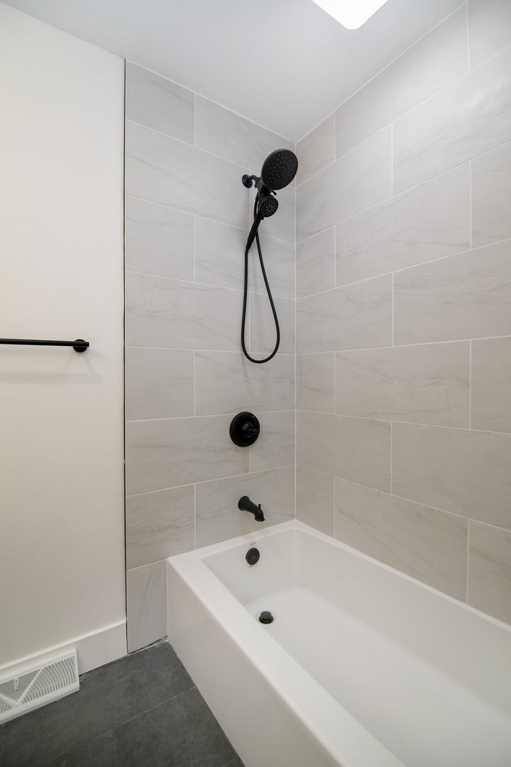 214 Somerset Court, New Lenox, IL 60451