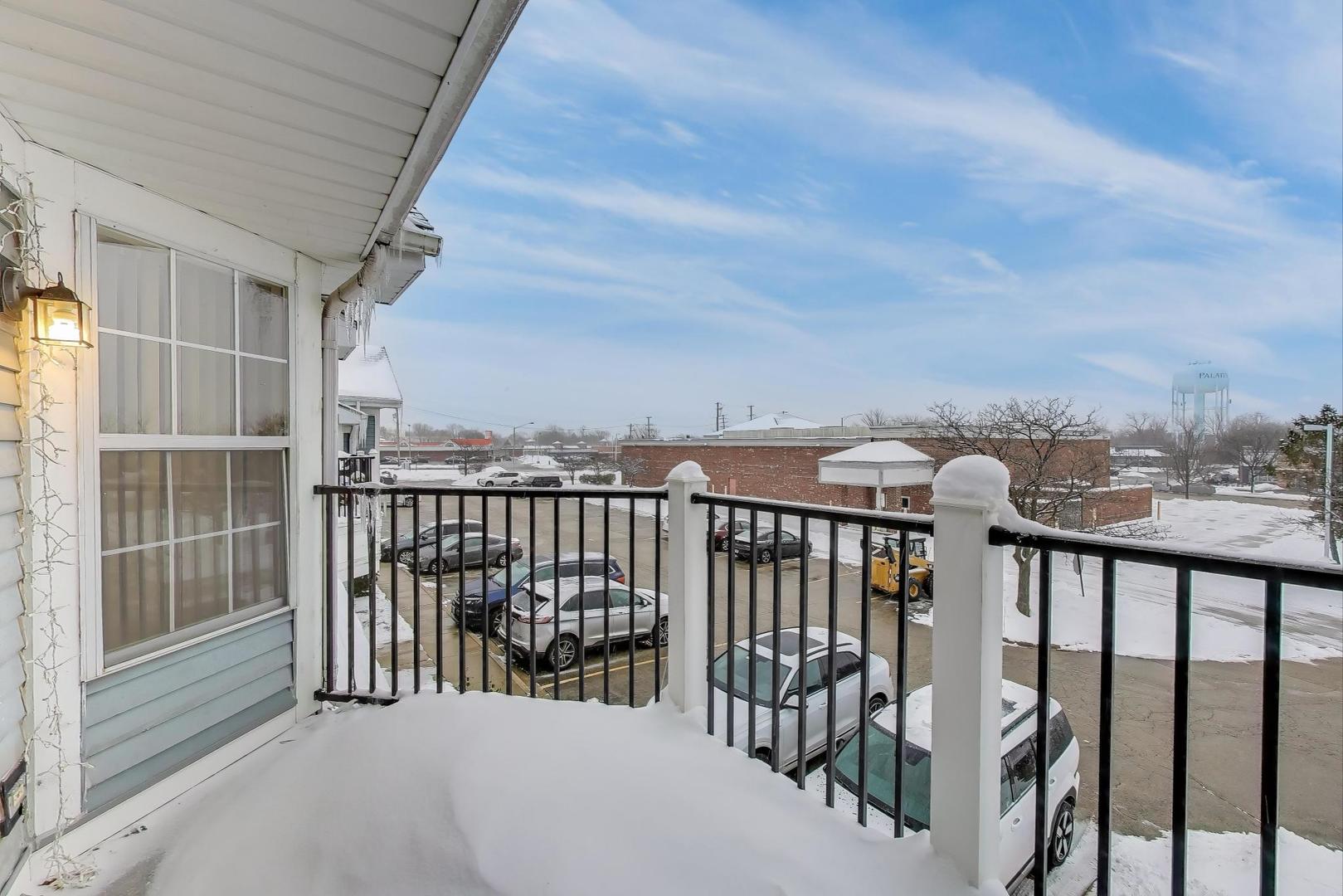 249 W Lynn Drive #6, Palatine, IL 60067