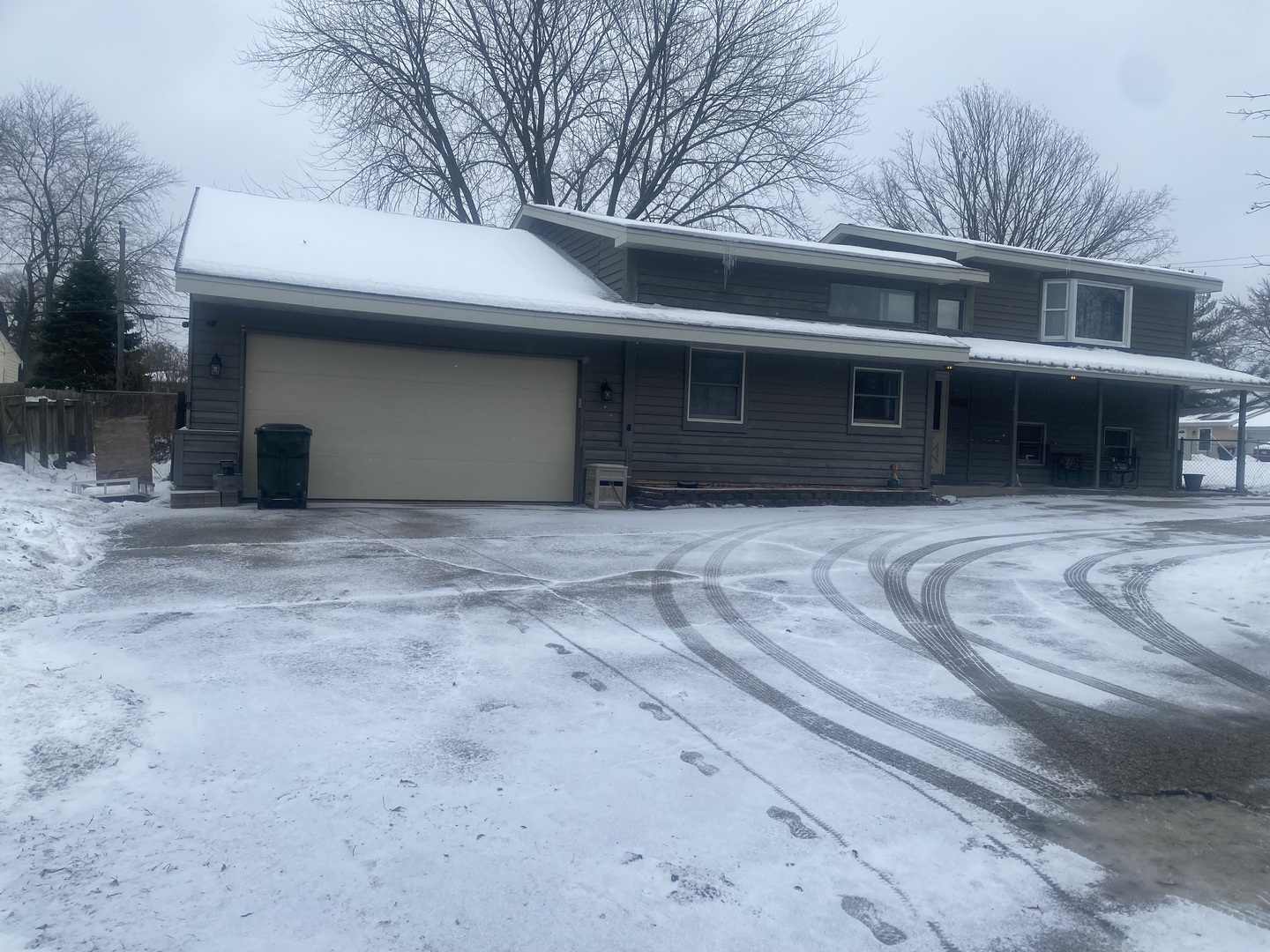 6606 Silver Lake Road, Cary, IL 60013