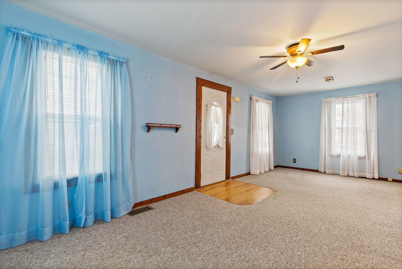 11824 Prairie Avenue, Hebron, IL 60034