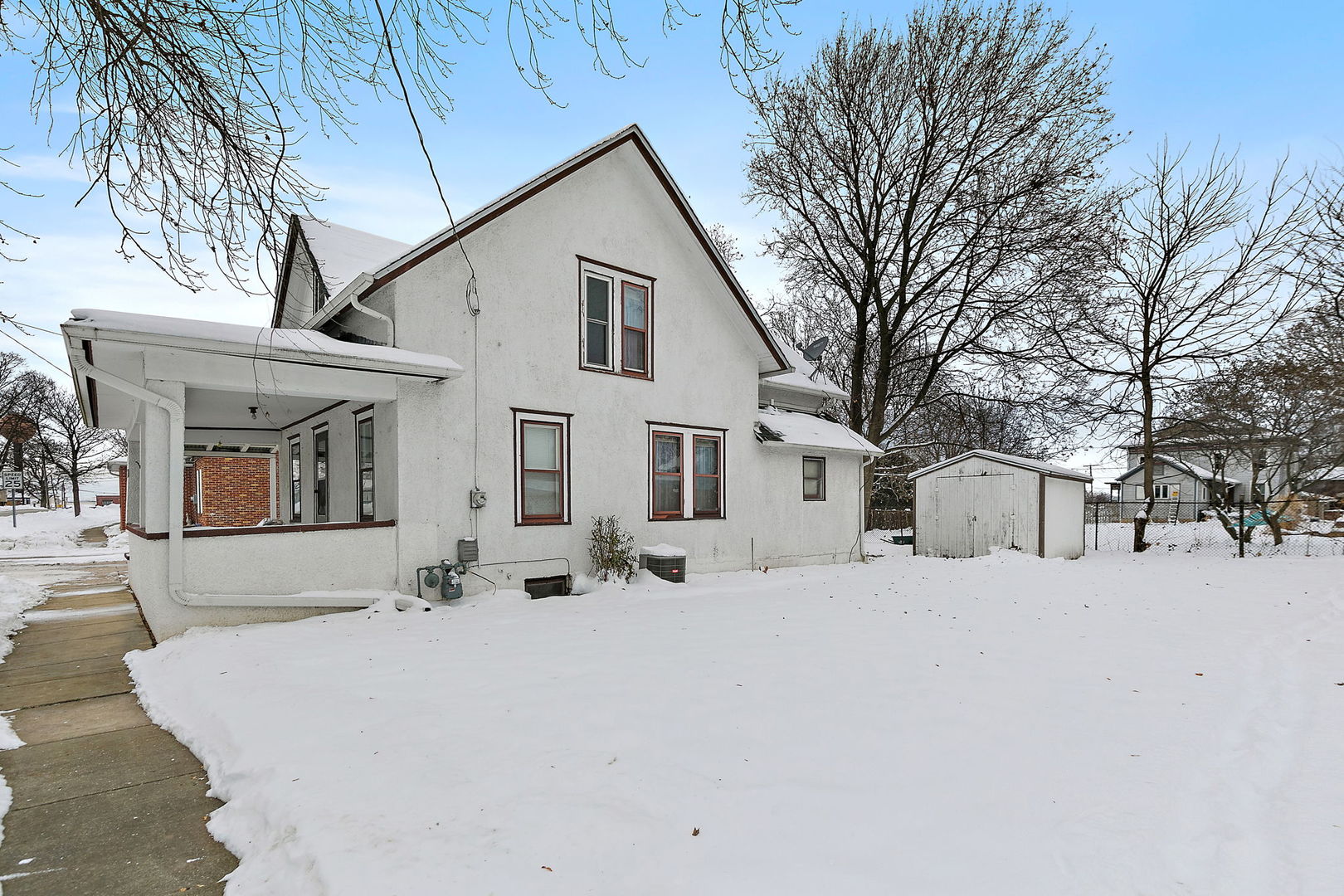 11824 Prairie Avenue, Hebron, IL 60034