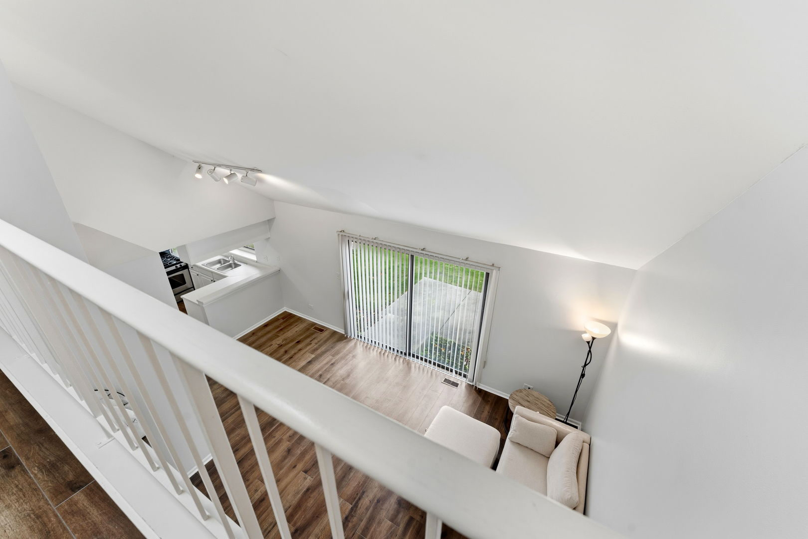 4564 Topaz Drive, Hoffman Estates, IL 60192