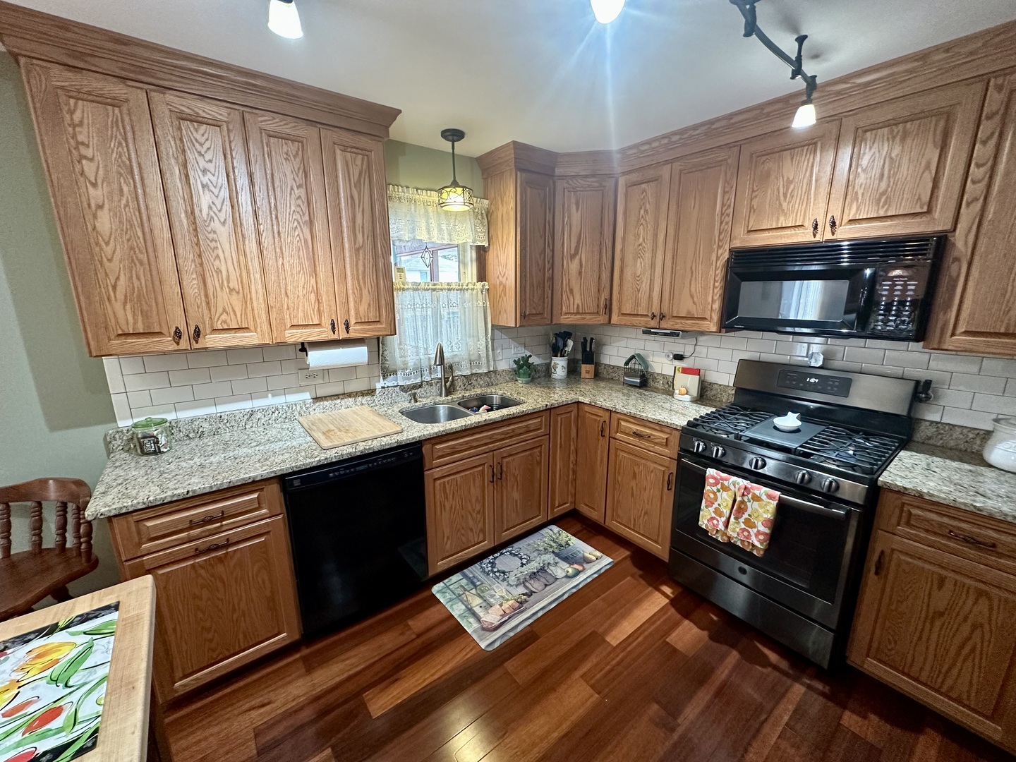 15813 Jon Road, Oak Forest, IL 60452