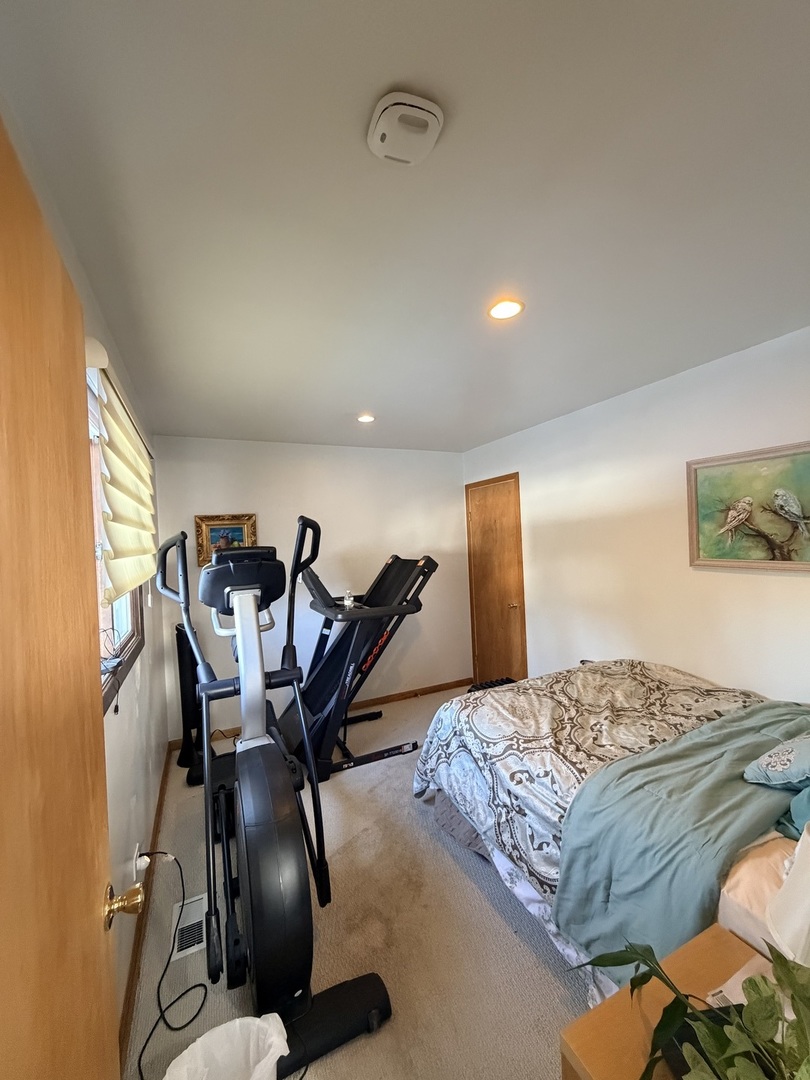 9013 ORIOLE Avenue, Morton Grove, IL 60053