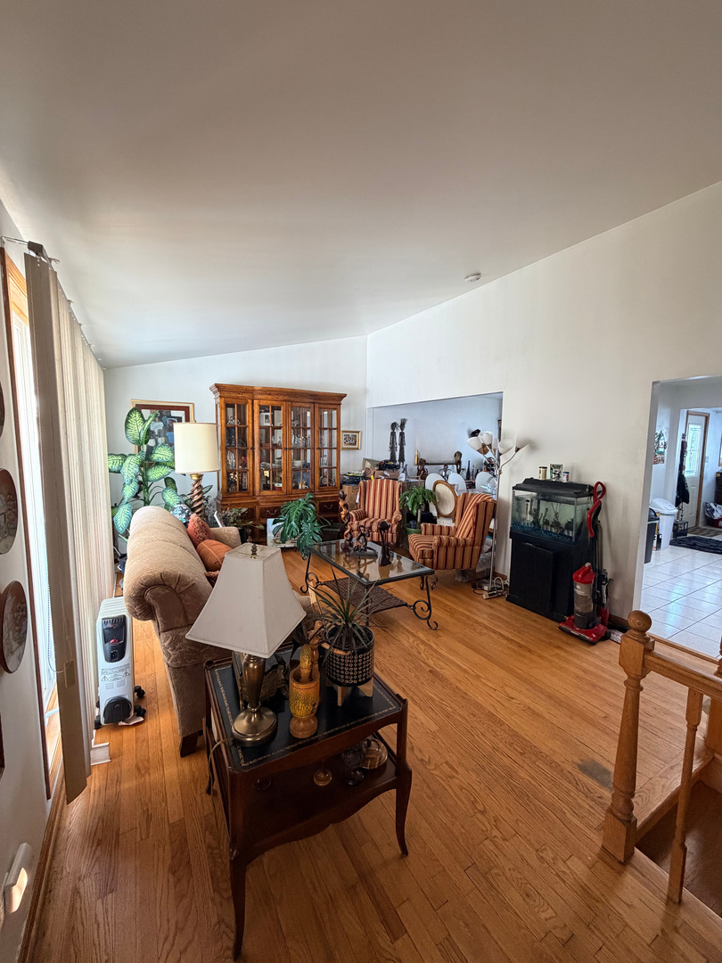 9013 ORIOLE Avenue, Morton Grove, IL 60053