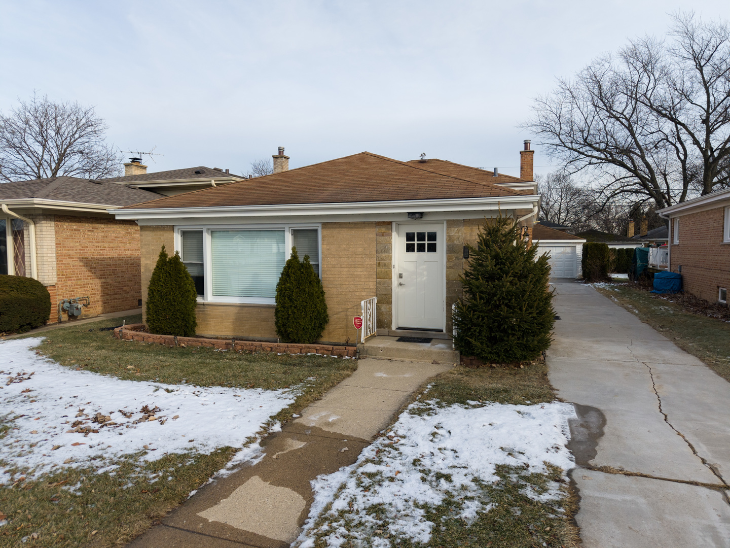 8453 N Ottawa Avenue, Niles, IL 60714