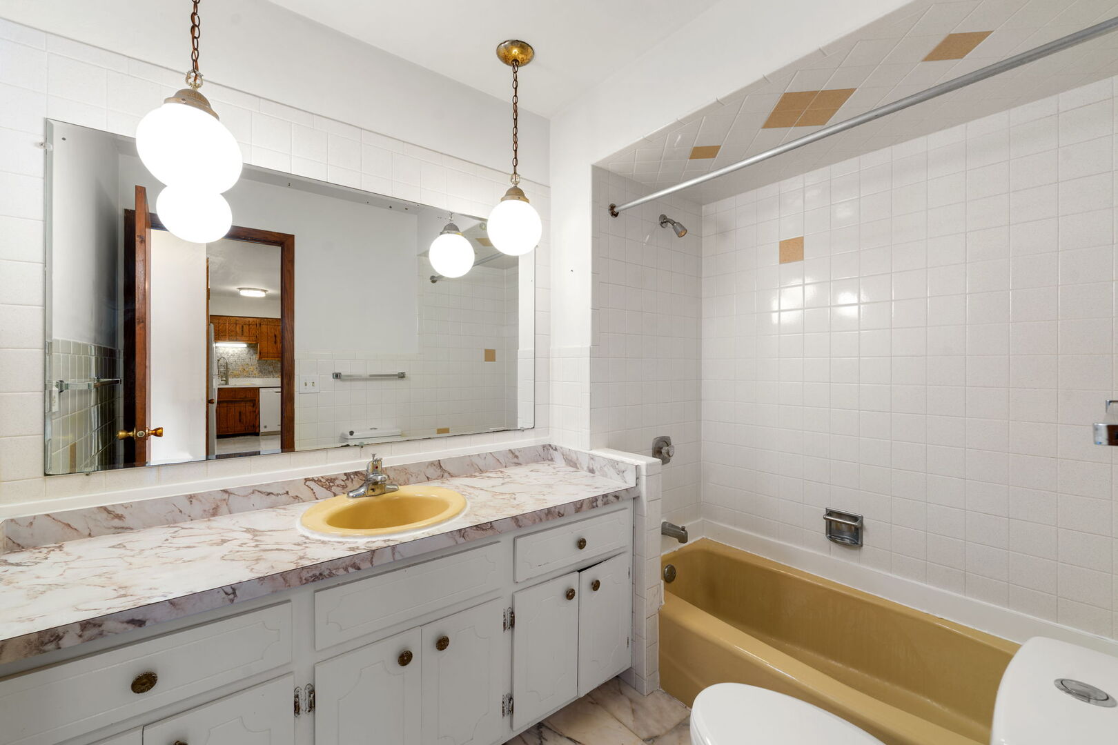 8427 W Windsor Avenue #1, Chicago, IL 60656