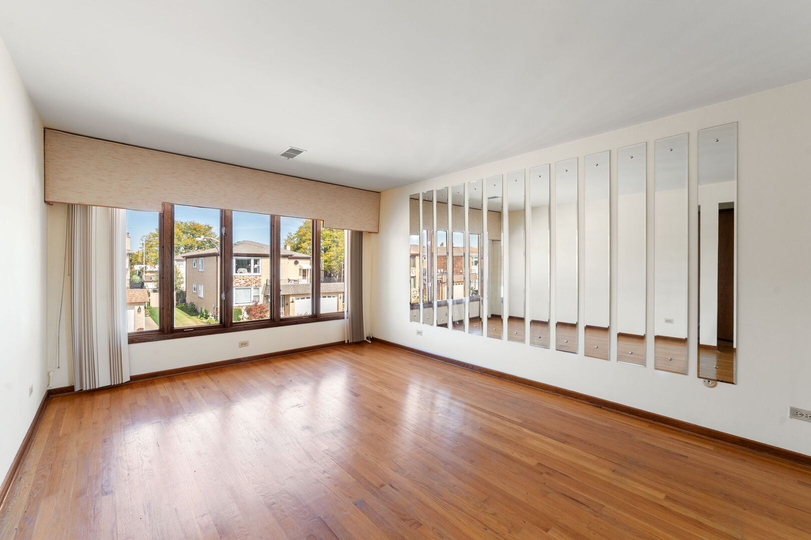 8427 W Windsor Avenue #2, Chicago, IL 60656